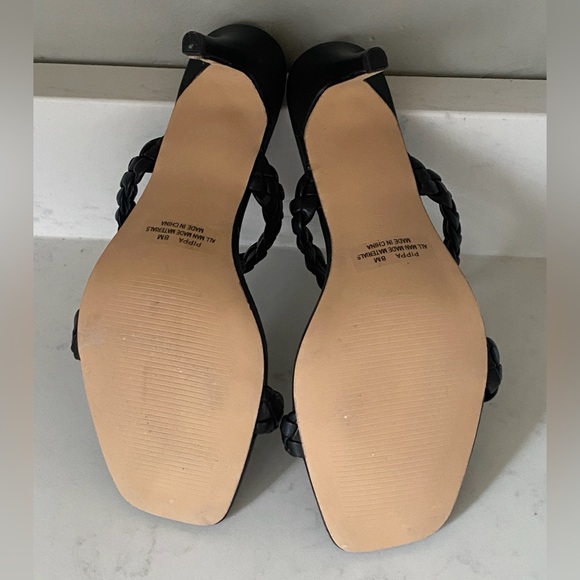 NEW Cushionaire Pippa Faux Leather Braid Strap Sandals Heels Square Toe Black 8 - Picture 10 of 10